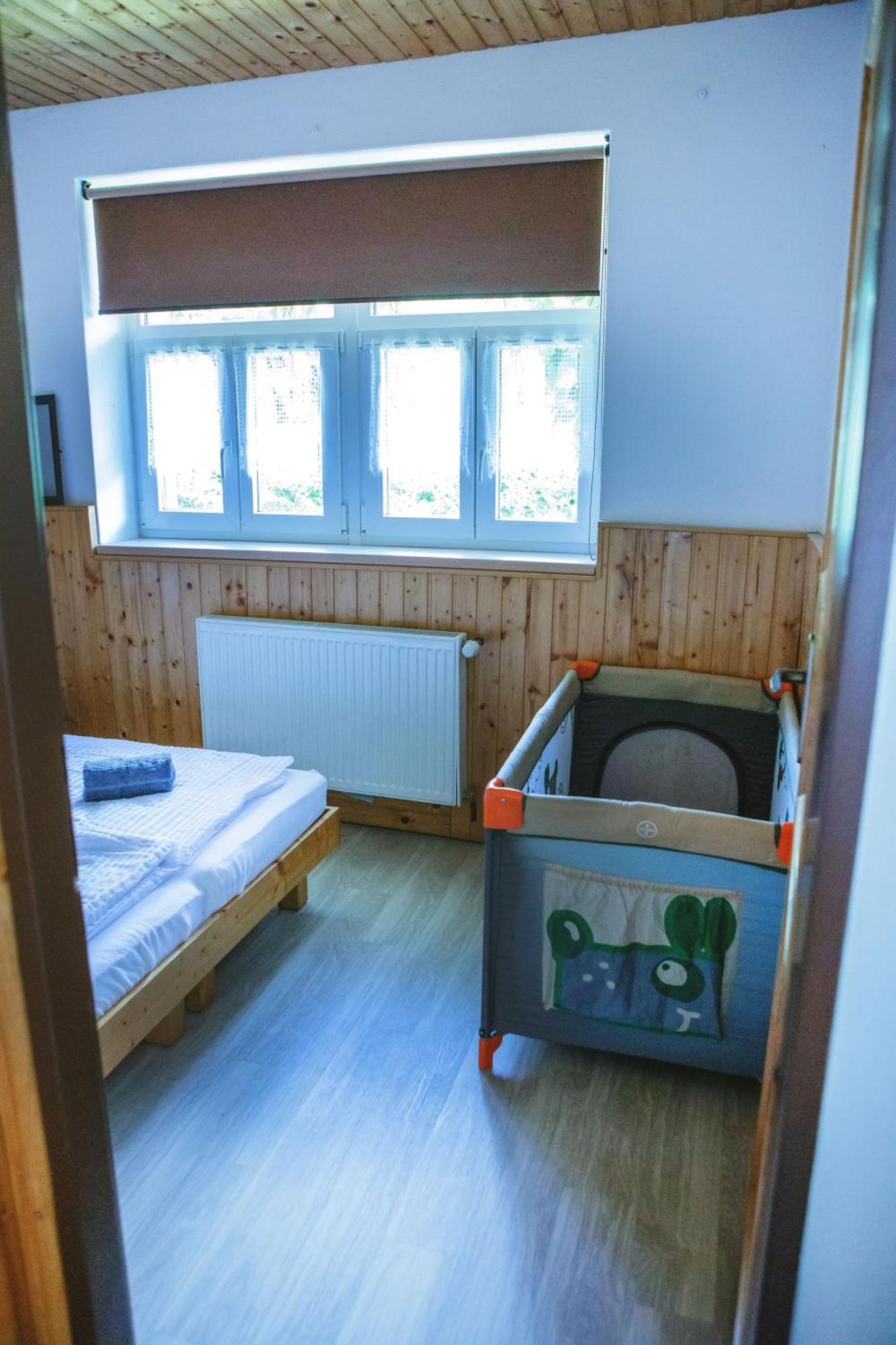 Chalupa Sedmidvory Vernířovice Esterno foto