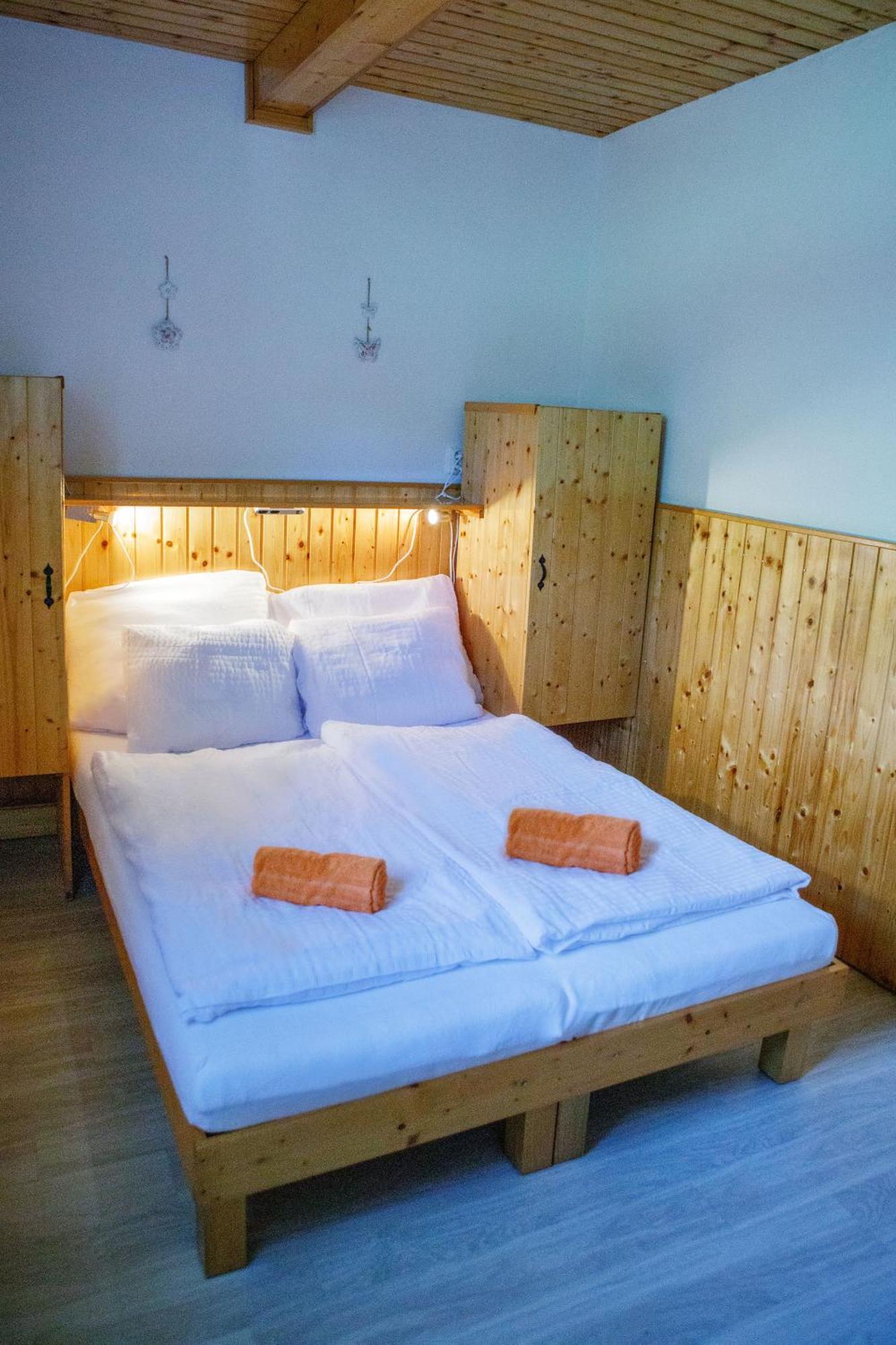 Chalupa Sedmidvory Vernířovice Esterno foto